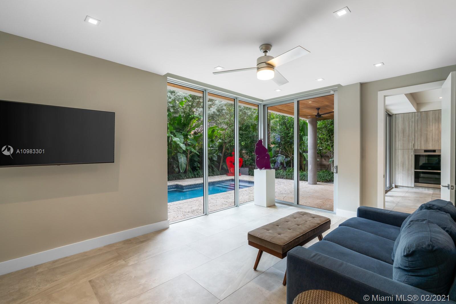 1814 Opechee Dr Miami, FL 33133