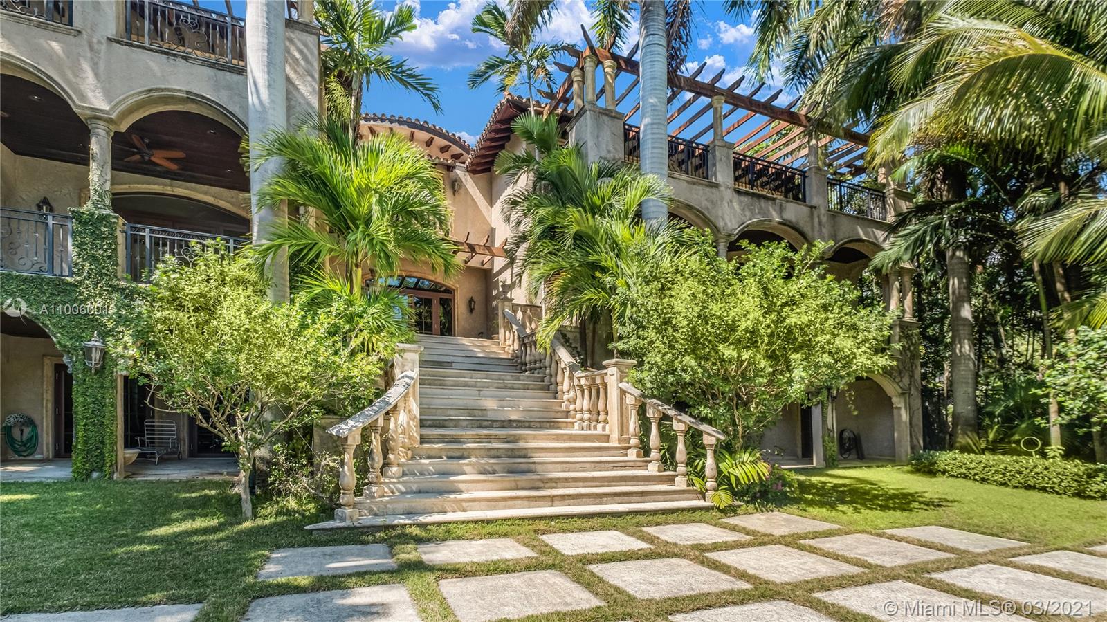 3503 Main Lodge Dr Miami, FL 33133