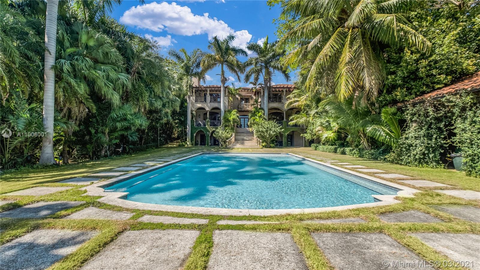 3503 Main Lodge Dr Miami, FL 33133