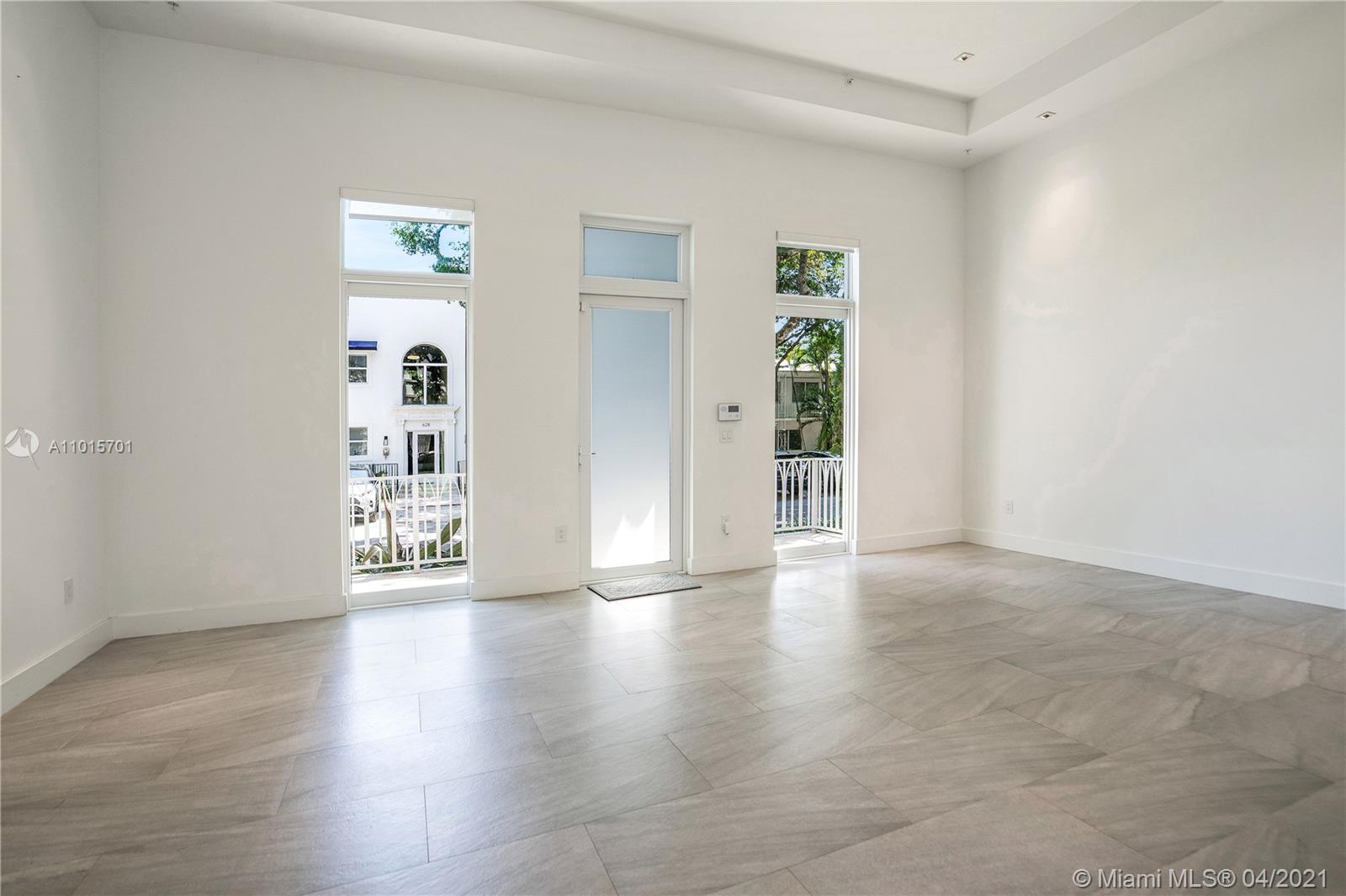 637 Santander Ave #5 Coral Gables, FL 33134