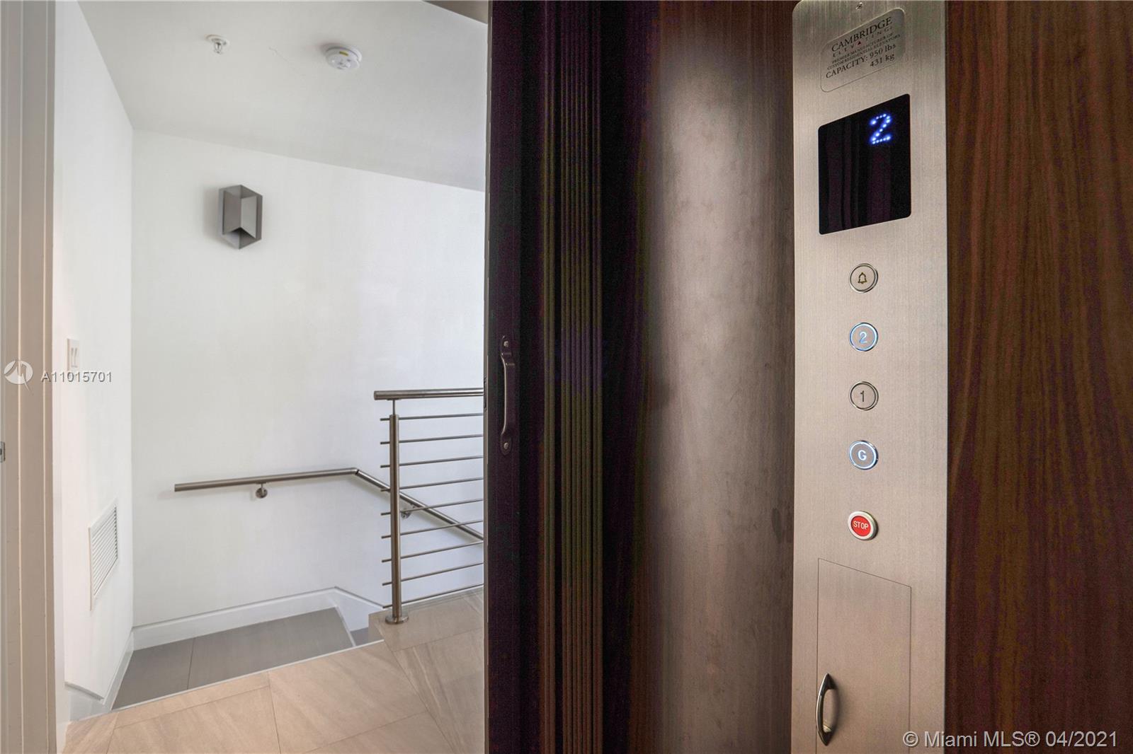 637 Santander Ave #5 Coral Gables, FL 33134