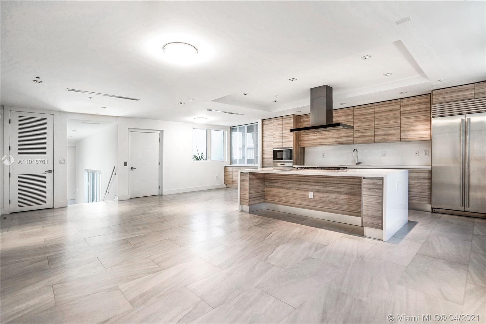 637 Santander Ave #5 Coral Gables, FL 33134