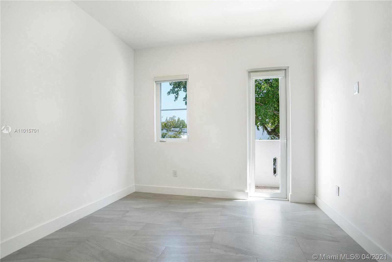 637 Santander Ave #5 Coral Gables, FL 33134