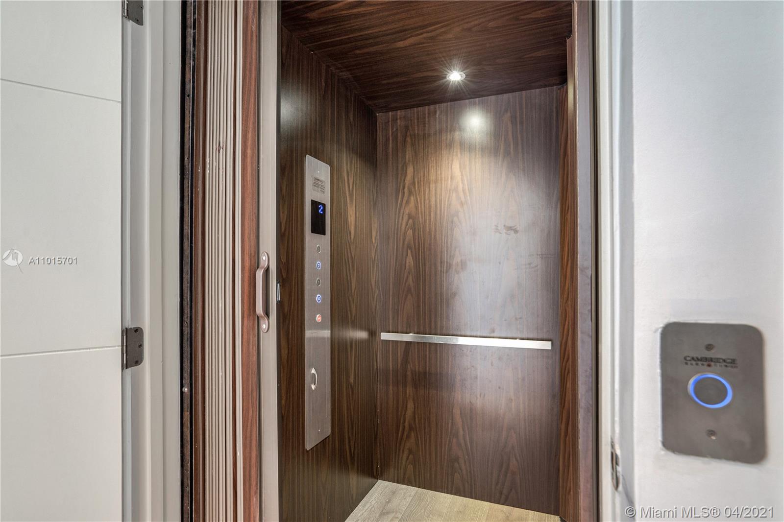 637 Santander Ave #5 Coral Gables, FL 33134