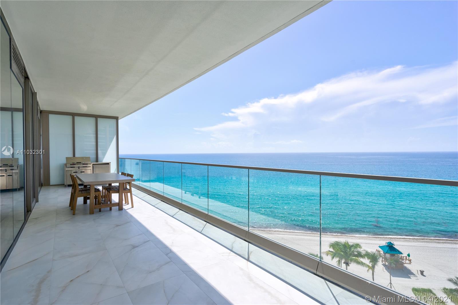 18975 Collins Ave #802