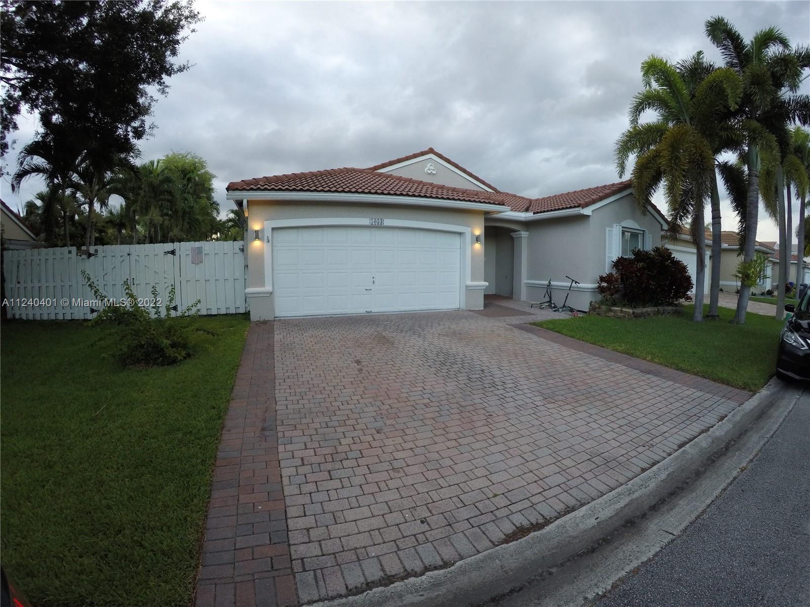 5053 SW 33rd Ave