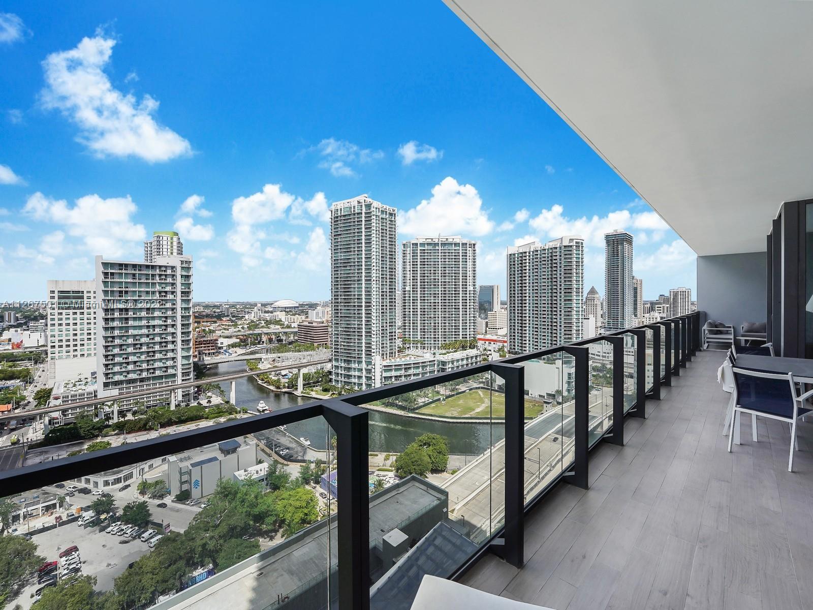 68 SE 6th STREET #2104