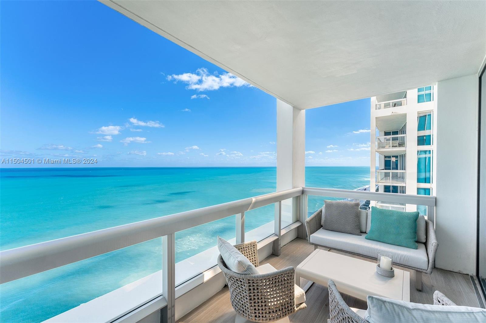 6899 Collins Ave #2601