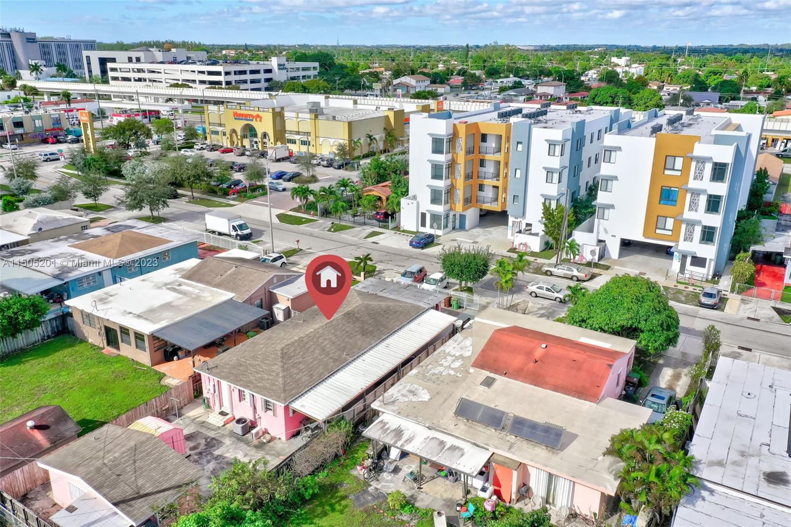 854 E 24th St,Hialeah, FL 33013