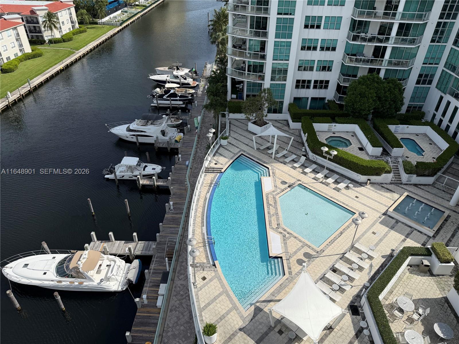 image The Atrium at Aventura14