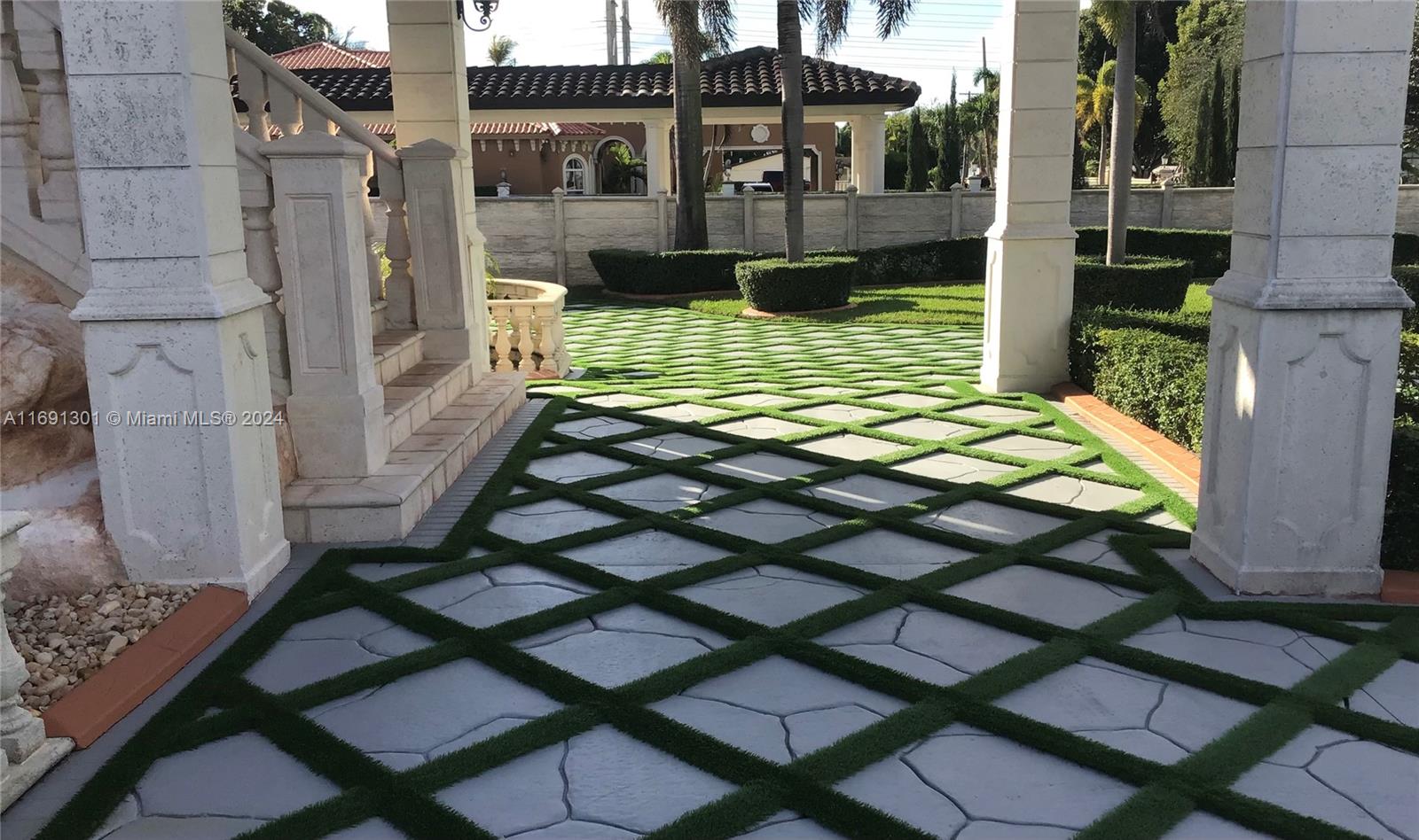 13460 SW 32nd St Kendall, FL 33175