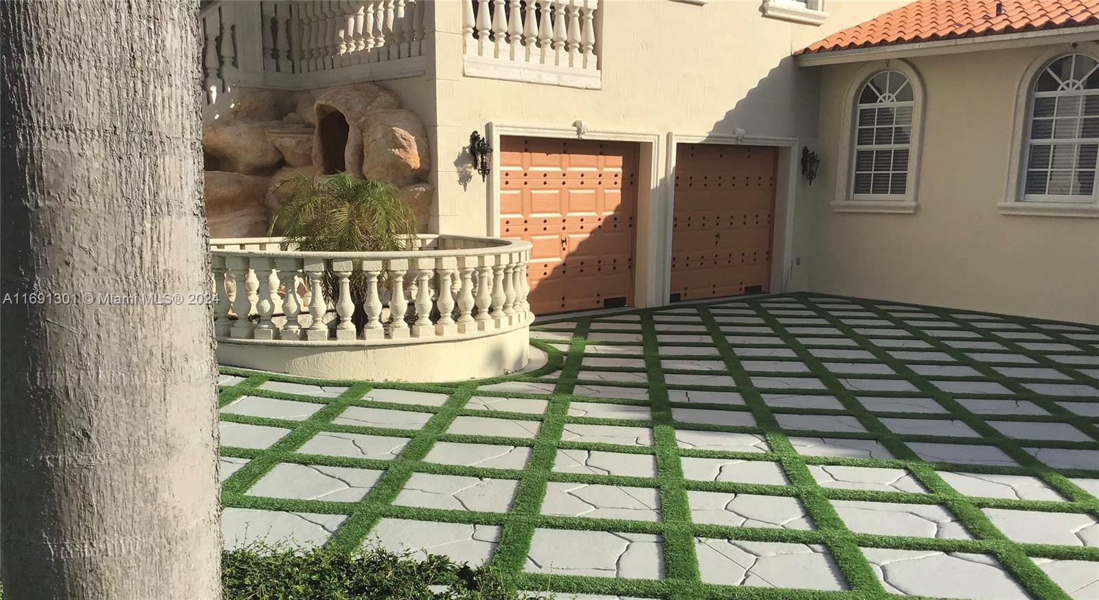 13460 SW 32nd St Kendall, FL 33175