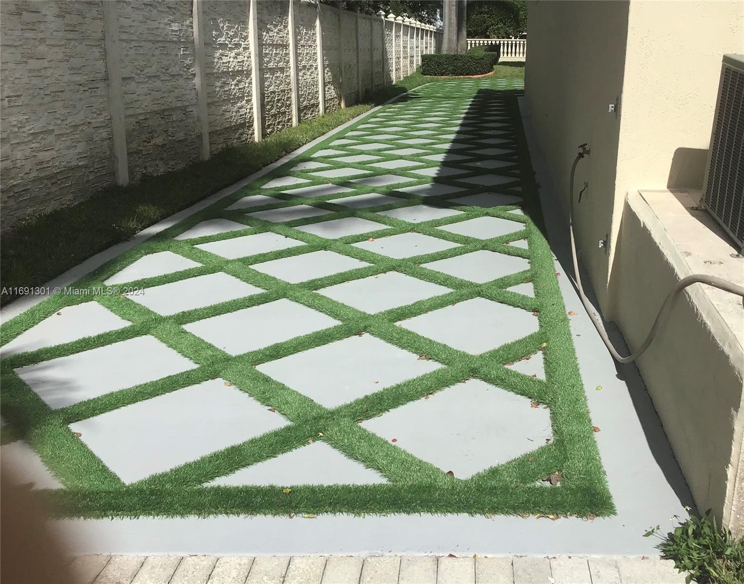 13460 SW 32nd St Kendall, FL 33175