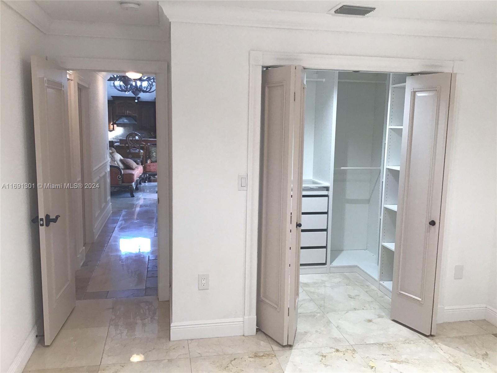 13460 SW 32nd St Kendall, FL 33175