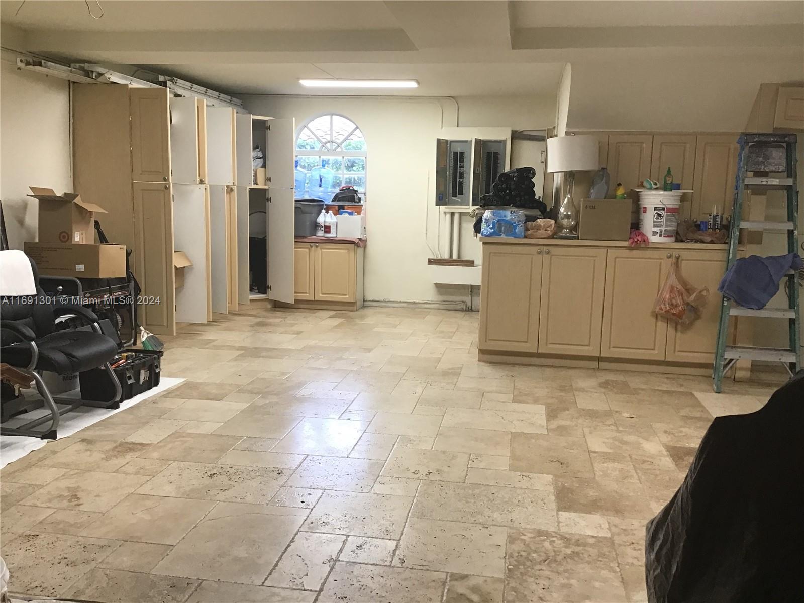 13460 SW 32nd St Kendall, FL 33175