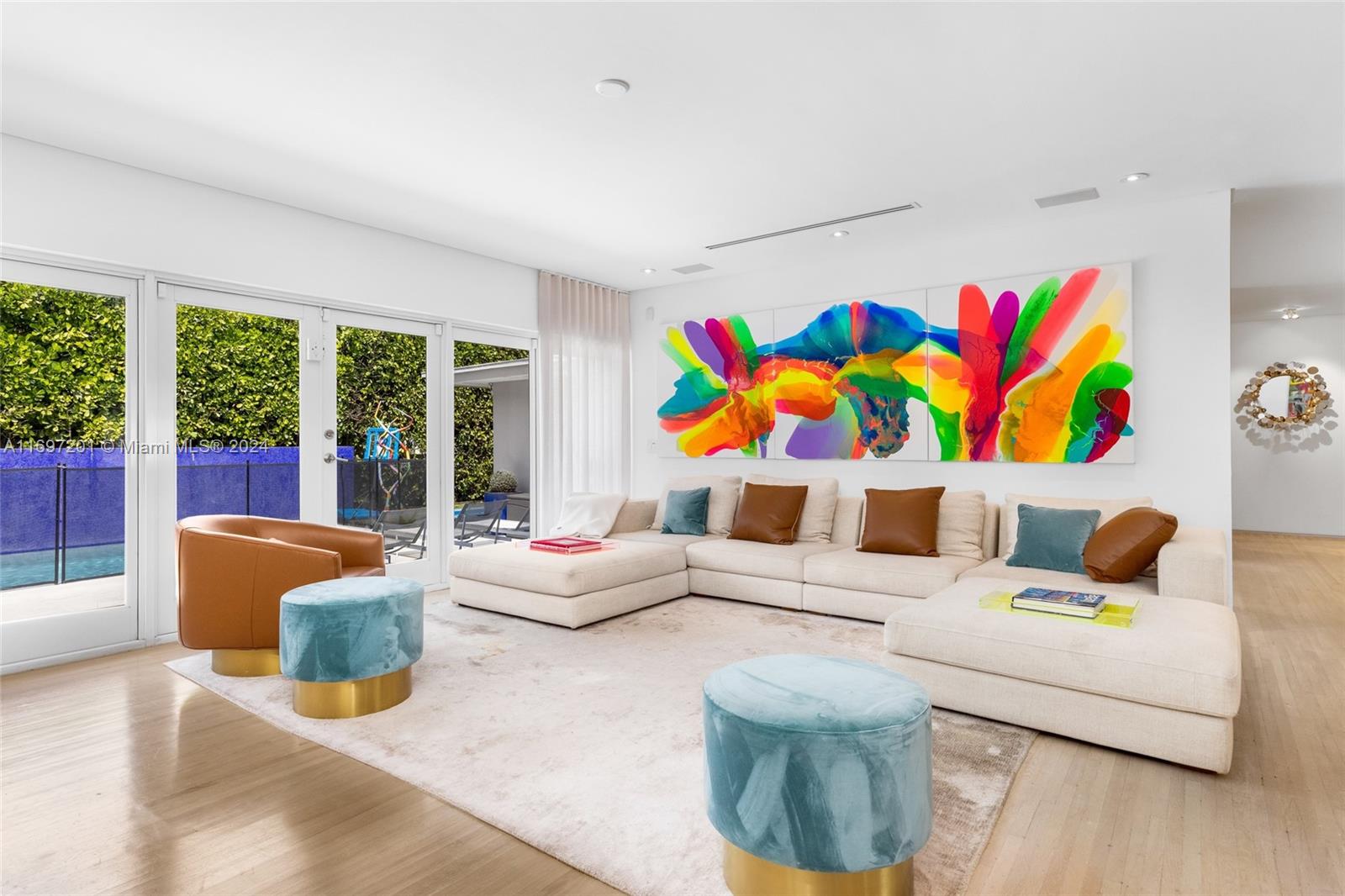 6420 Pinetree Dr Cir Miami Beach, FL 33141