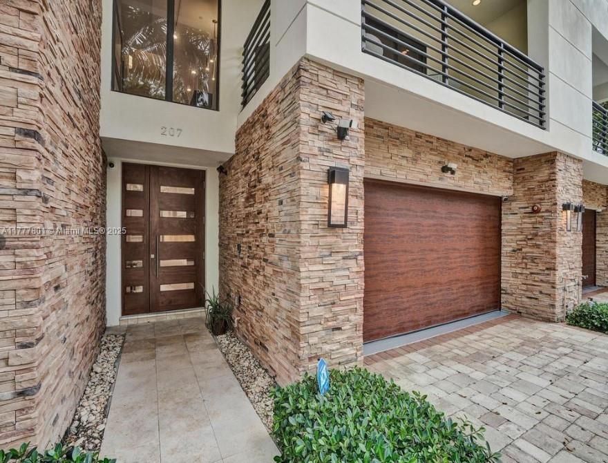 image Four Corners Townhouse11