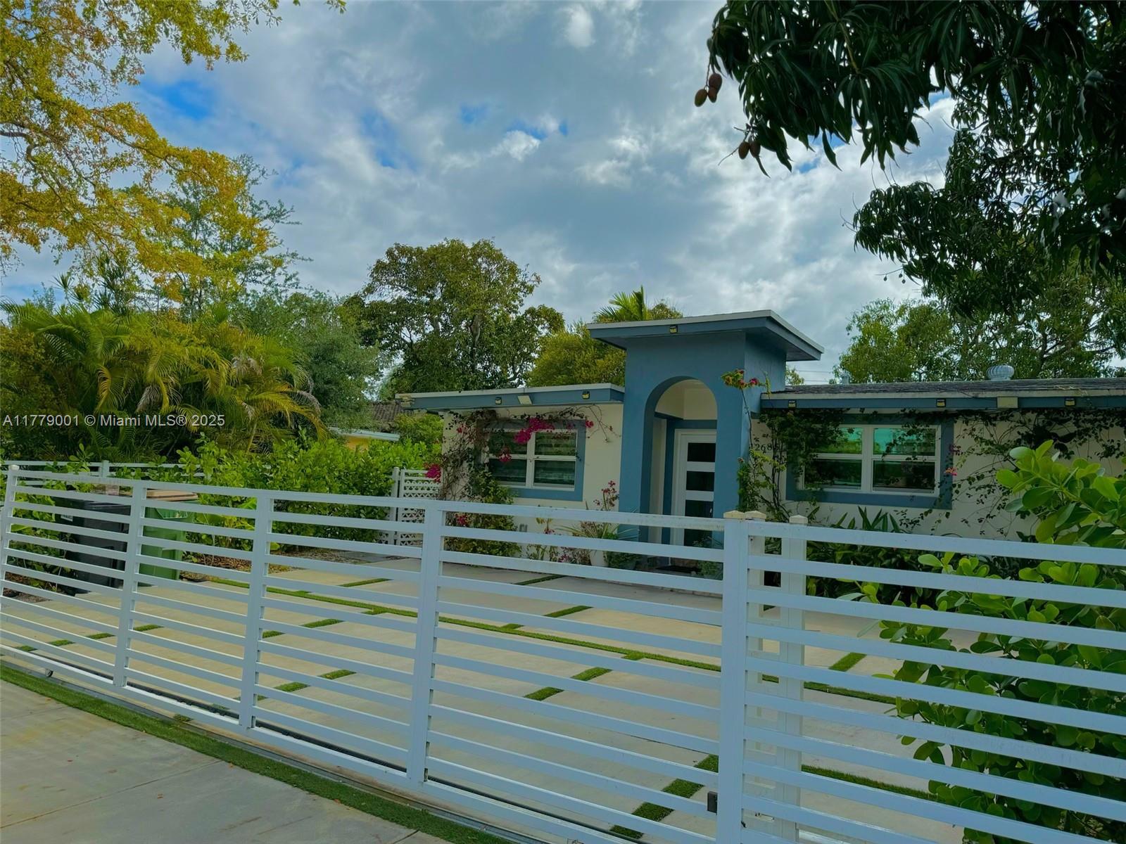 12685 NW Miami Ct,North Miami, FL 33168