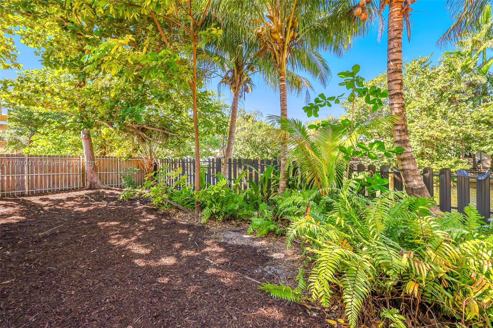 8440 NE 1st Ave,Miami, FL 33138