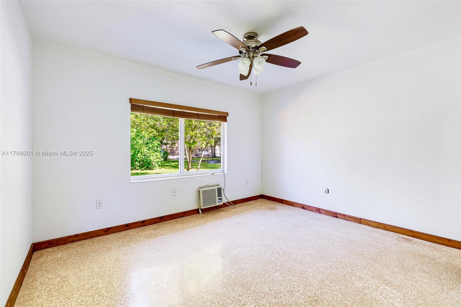 8440 NE 1st Ave,Miami, FL 33138