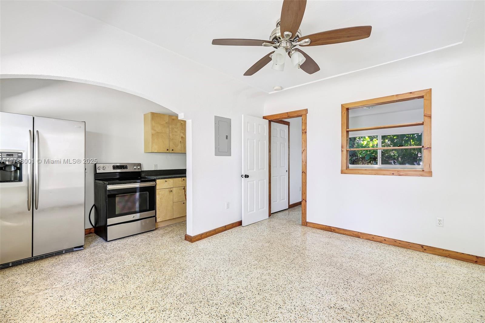 8440 NE 1st Ave,Miami, FL 33138