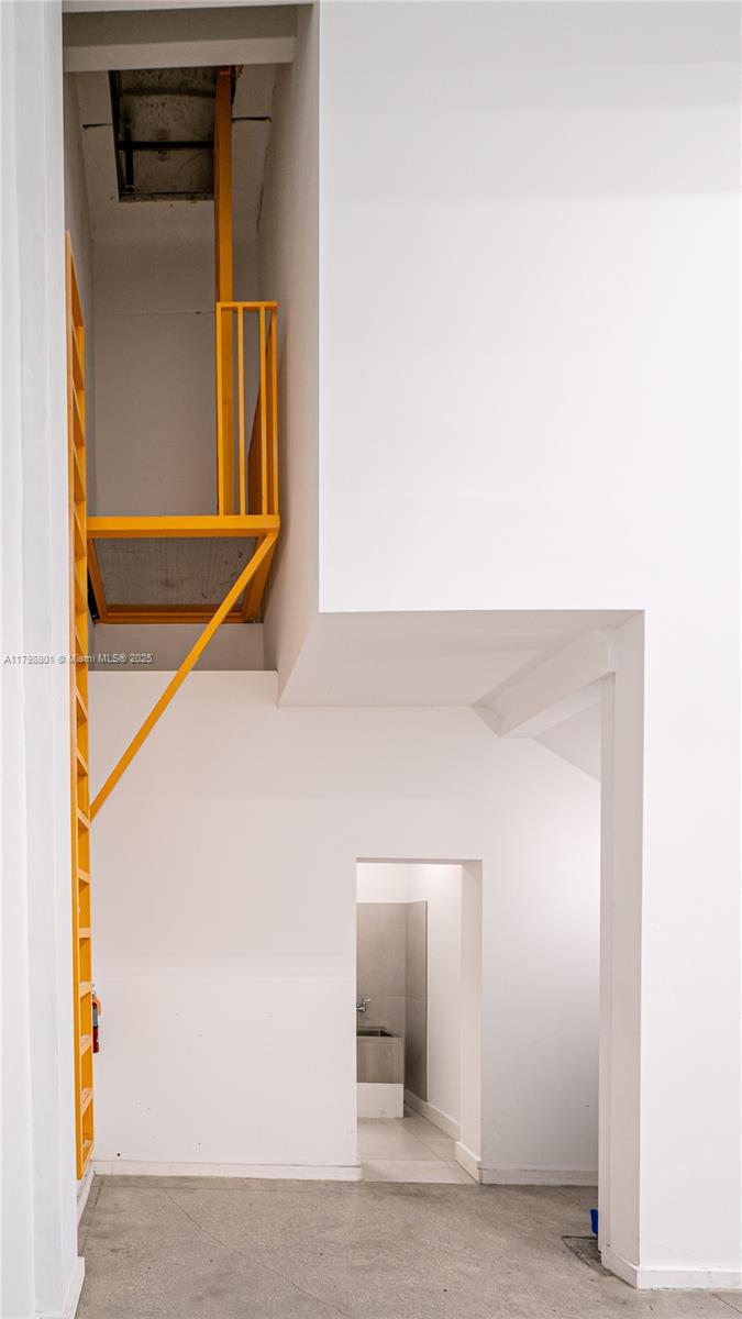 7744 NW 6th Ct,Miami, FL 33150