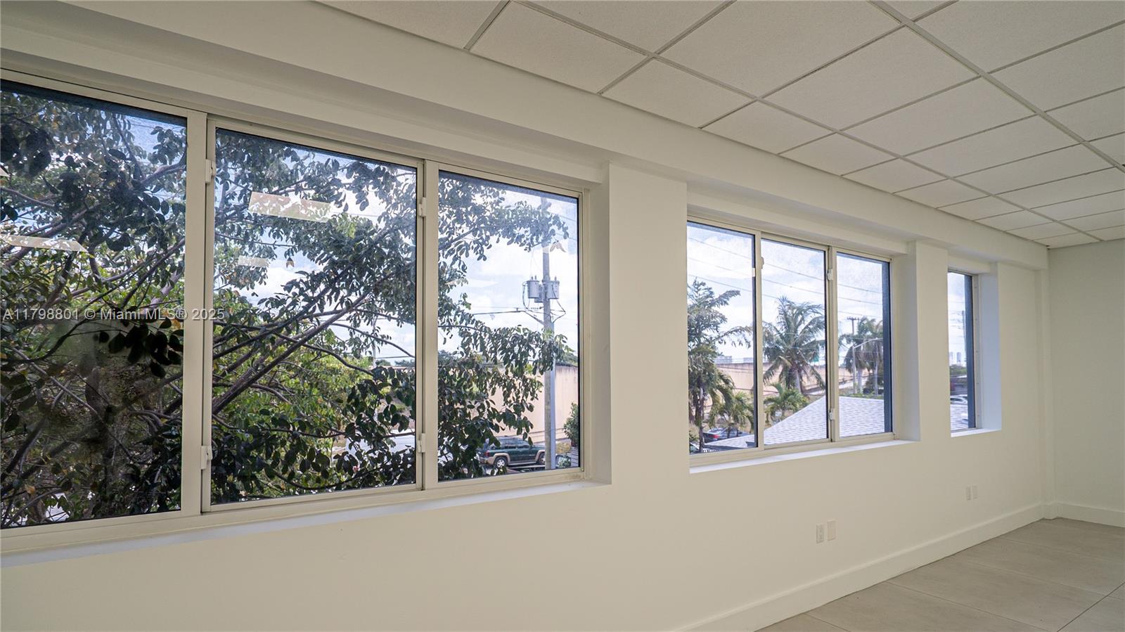 7744 NW 6th Ct,Miami, FL 33150