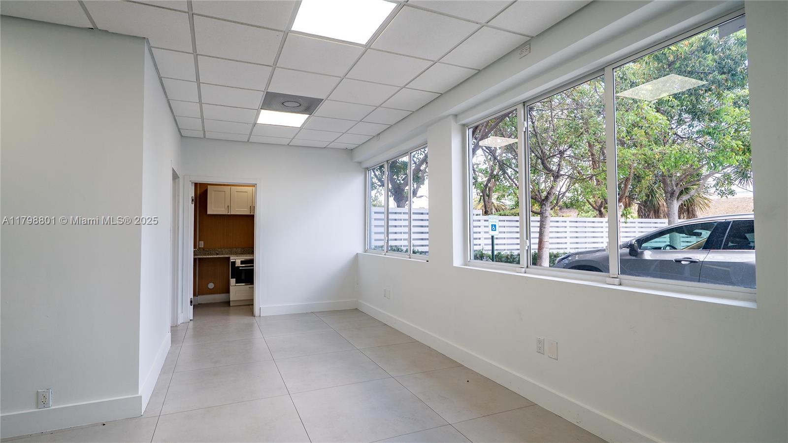 7744 NW 6th Ct,Miami, FL 33150