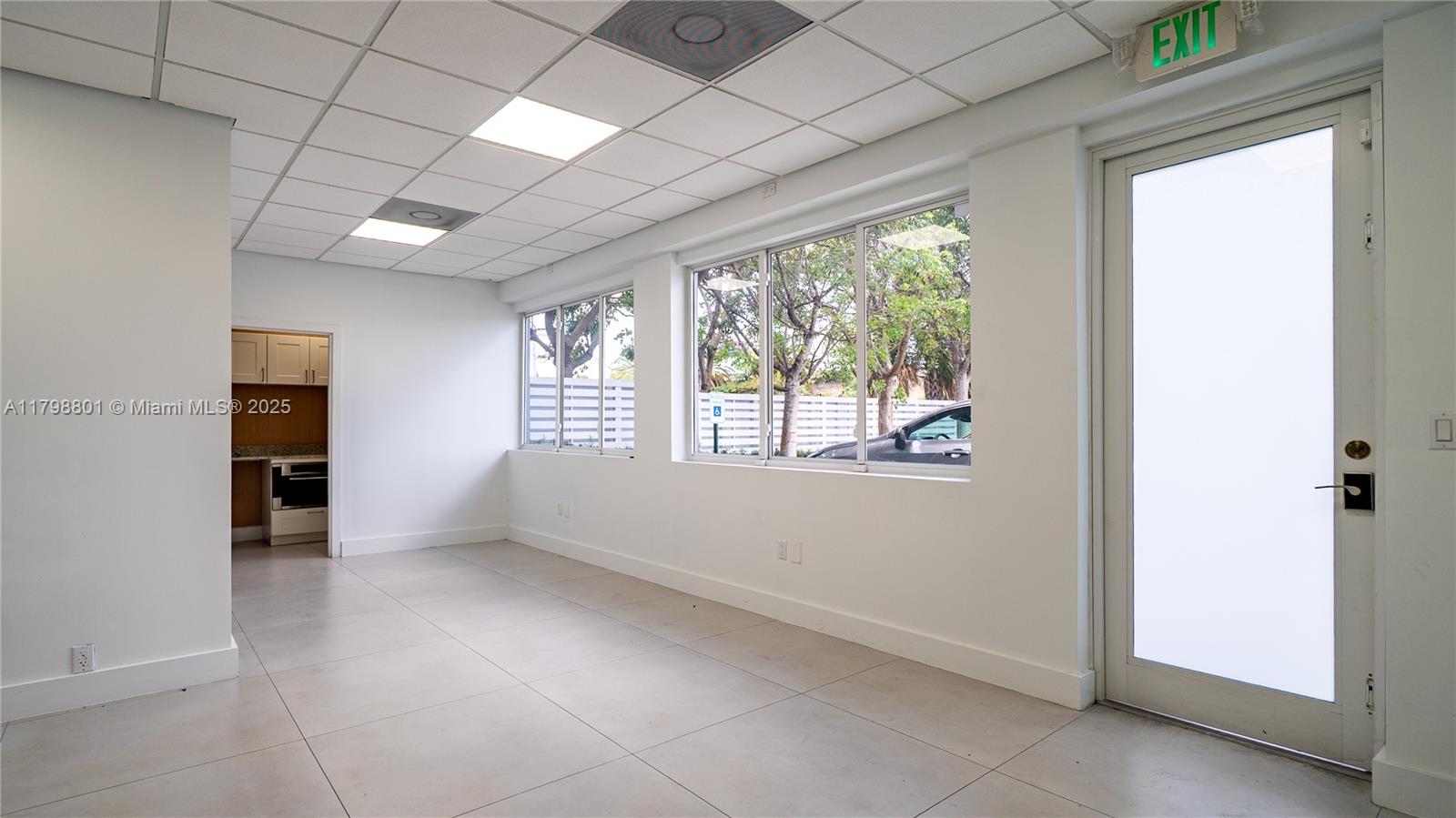 7744 NW 6th Ct,Miami, FL 33150