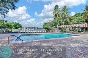 9420 Poinciana Pl #310 Davie, FL 33324