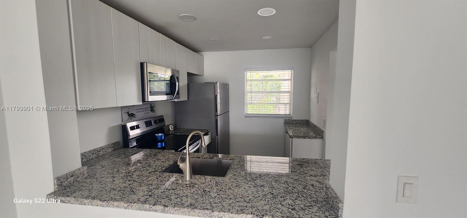 9420 Poinciana Pl #310 Davie, FL 33324