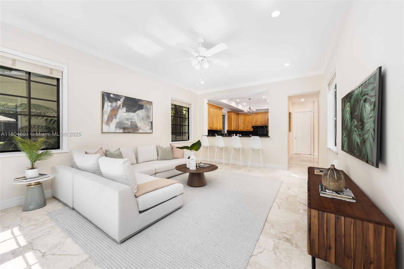 7250 Erwin Rd Coral Gables, FL 33143 7250 Erwin Rd Coral Gables, FL 33143