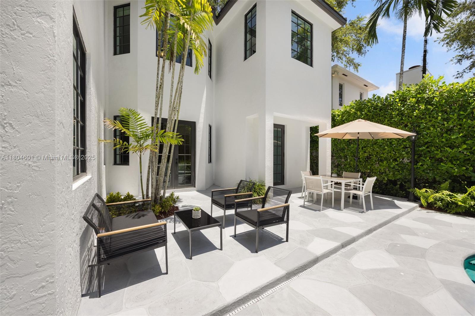 7250 Erwin Rd Coral Gables, FL 33143 7250 Erwin Rd Coral Gables, FL 33143