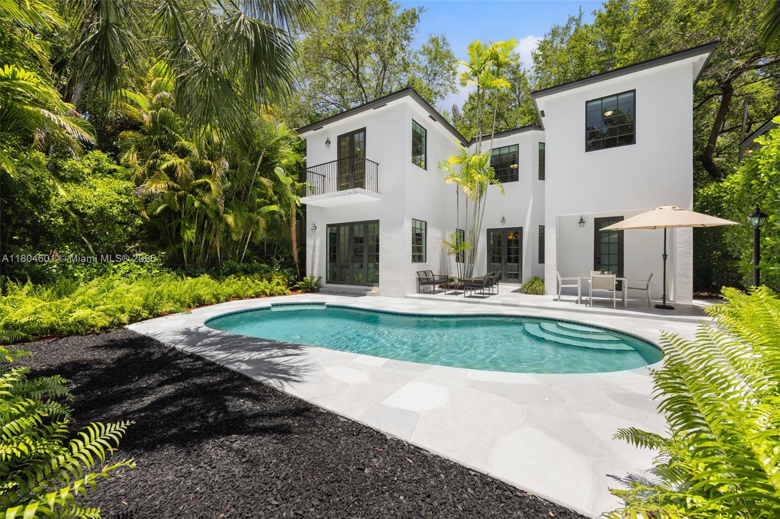 7250 Erwin Rd Coral Gables, FL 33143 7250 Erwin Rd Coral Gables, FL 33143