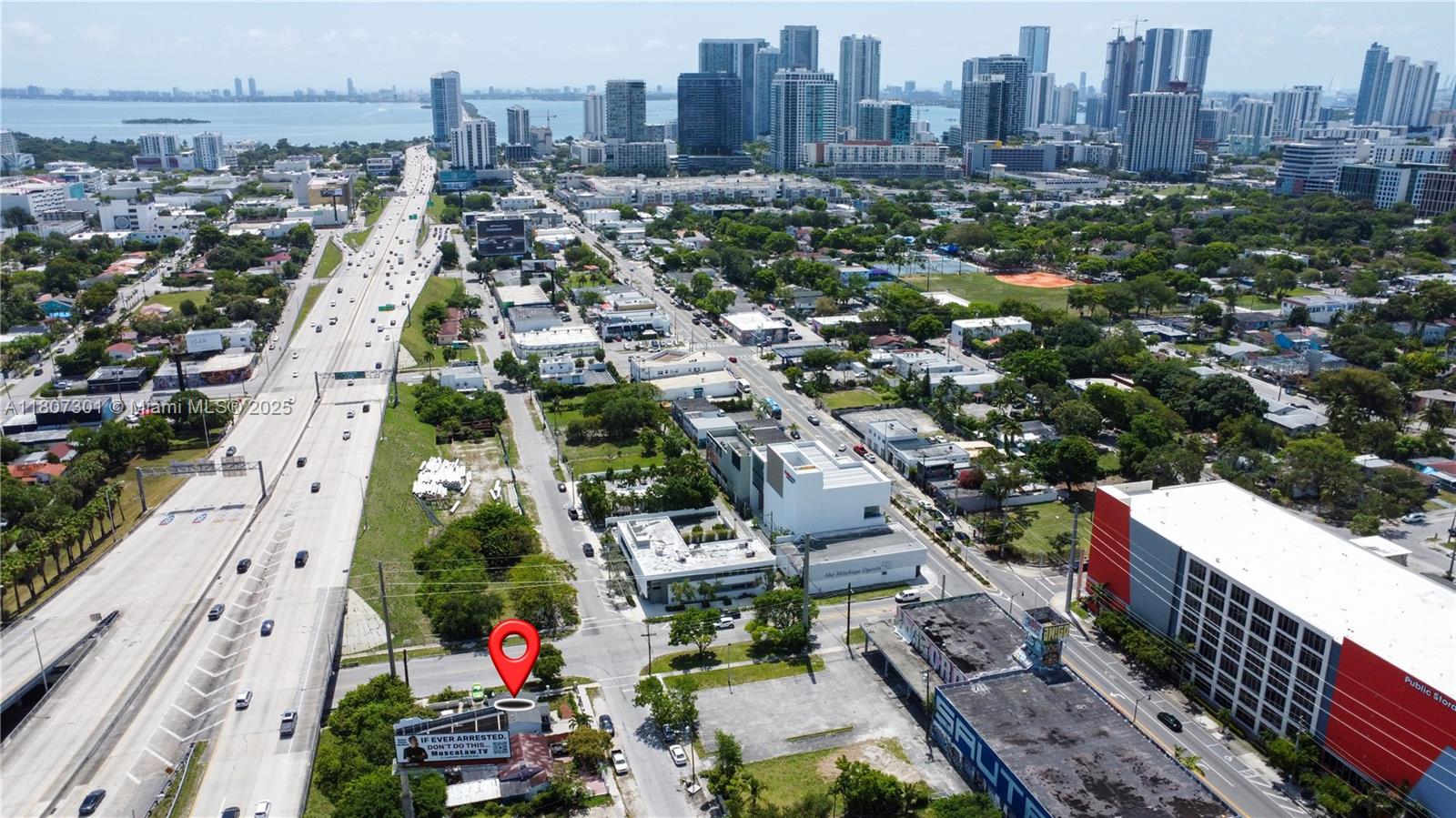 301 NW 37th St Miami, FL 33127