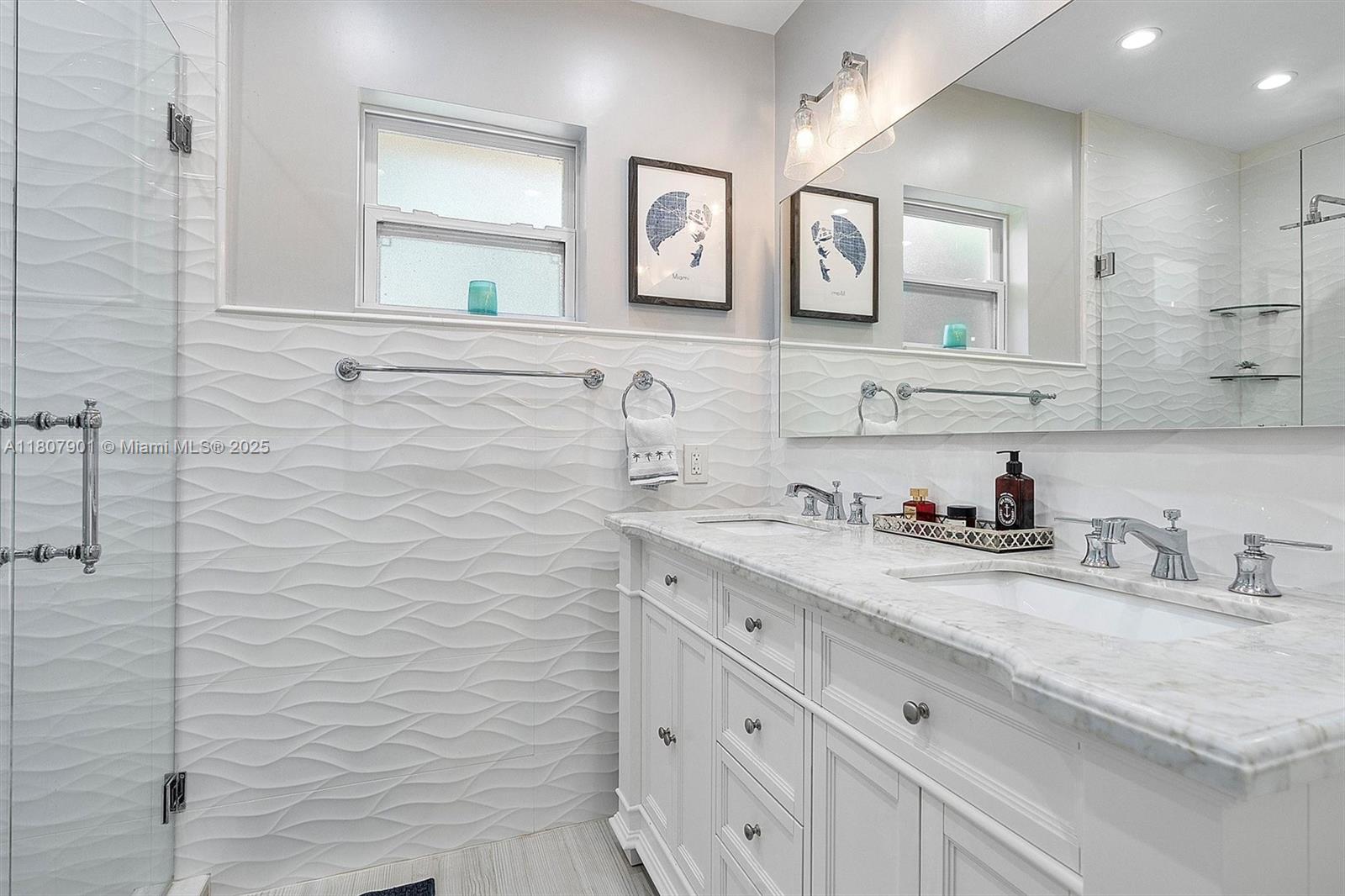 13105 Coronado Dr North Miami, FL 33181