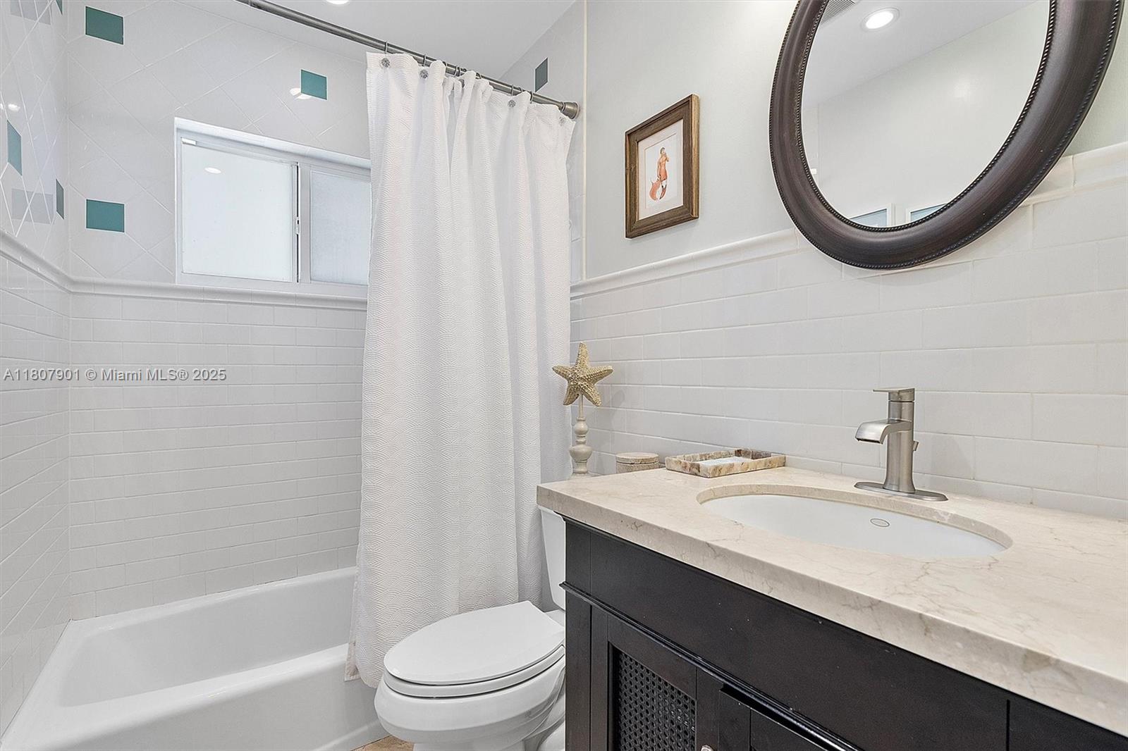 13105 Coronado Dr North Miami, FL 33181