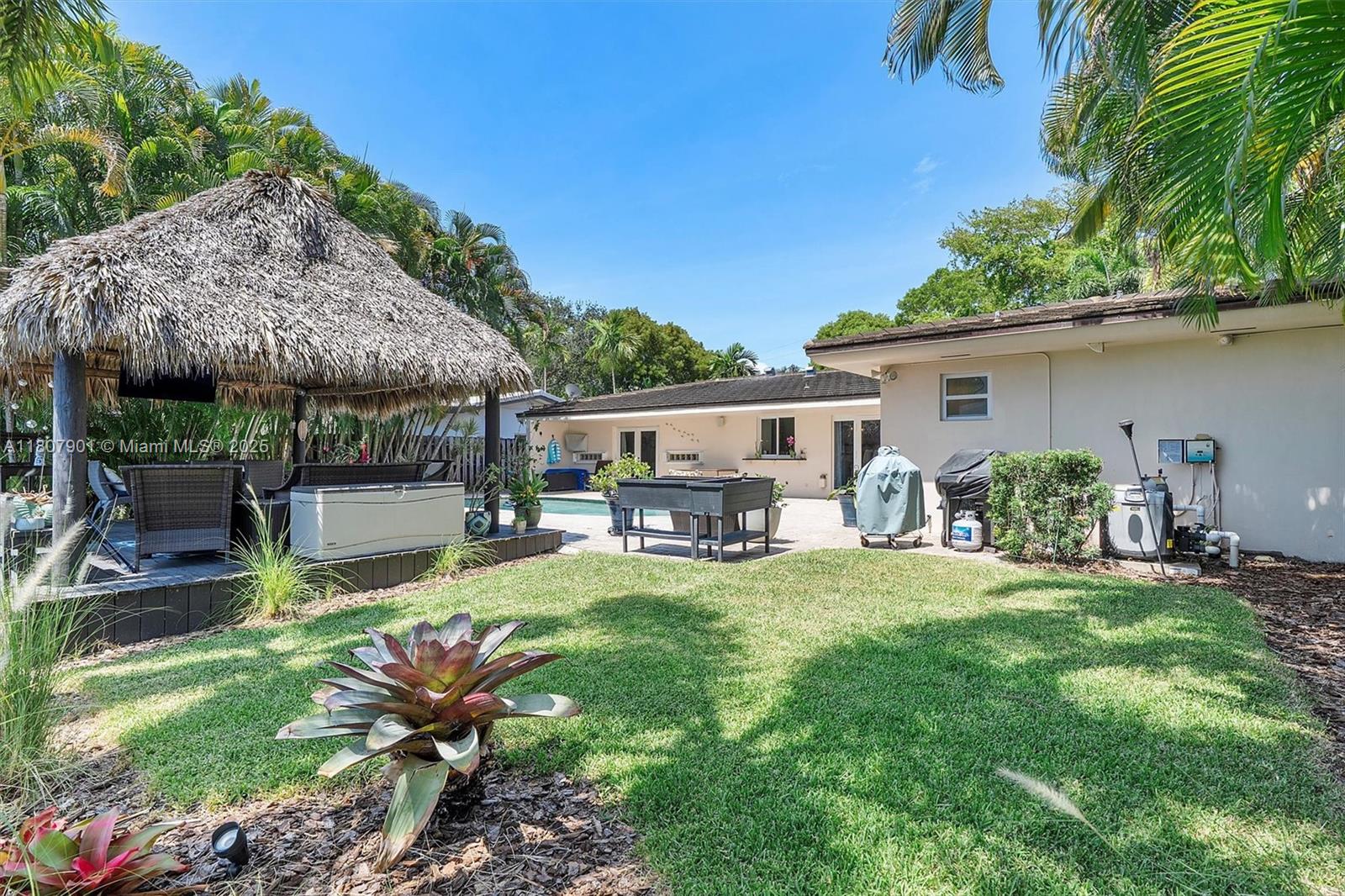 13105 Coronado Dr North Miami, FL 33181