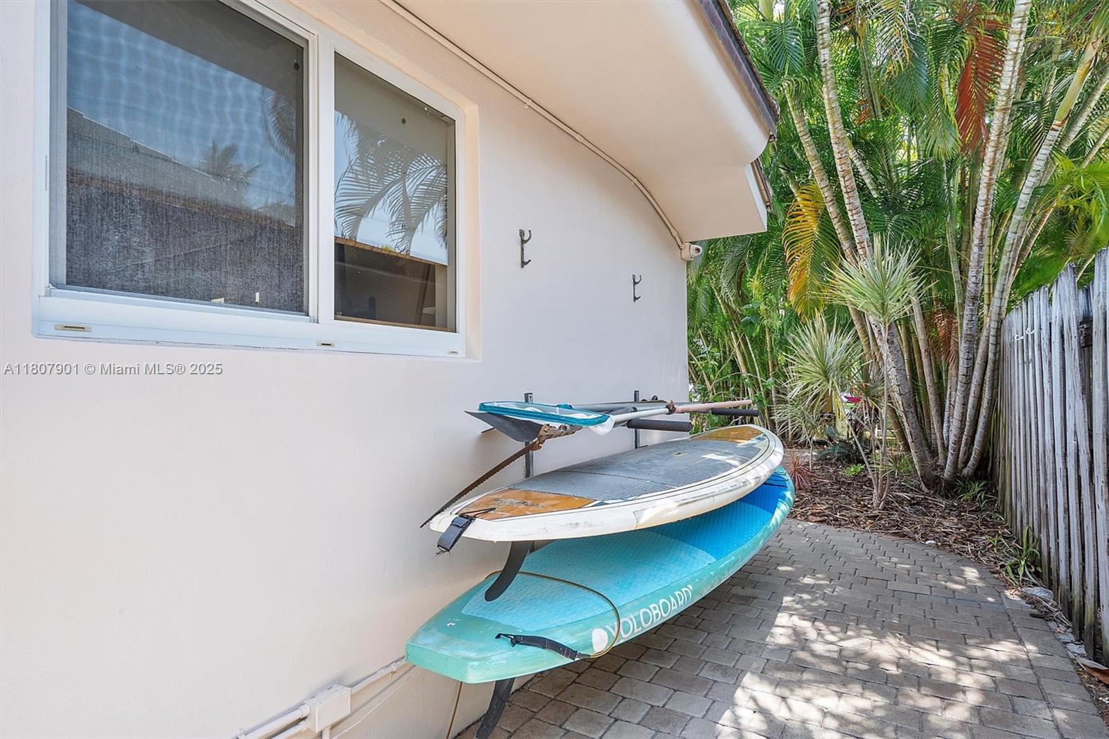 13105 Coronado Dr North Miami, FL 33181