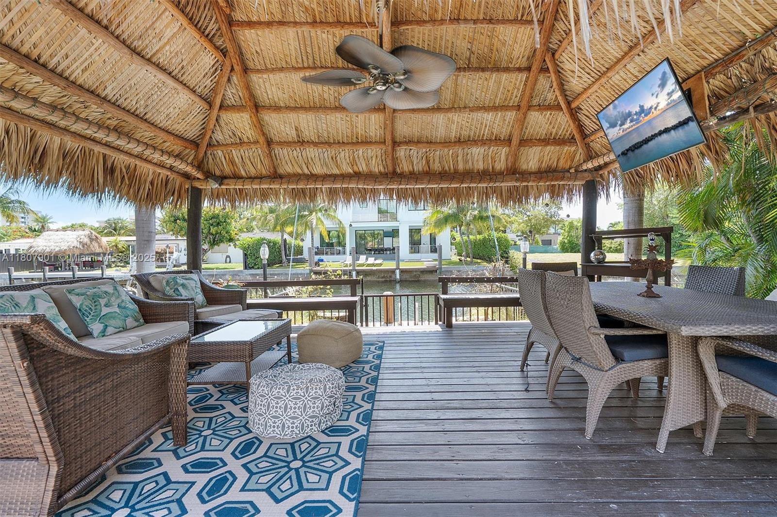 13105 Coronado Dr North Miami, FL 33181