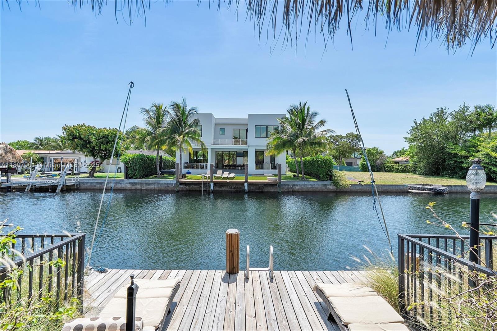 13105 Coronado Dr North Miami, FL 33181