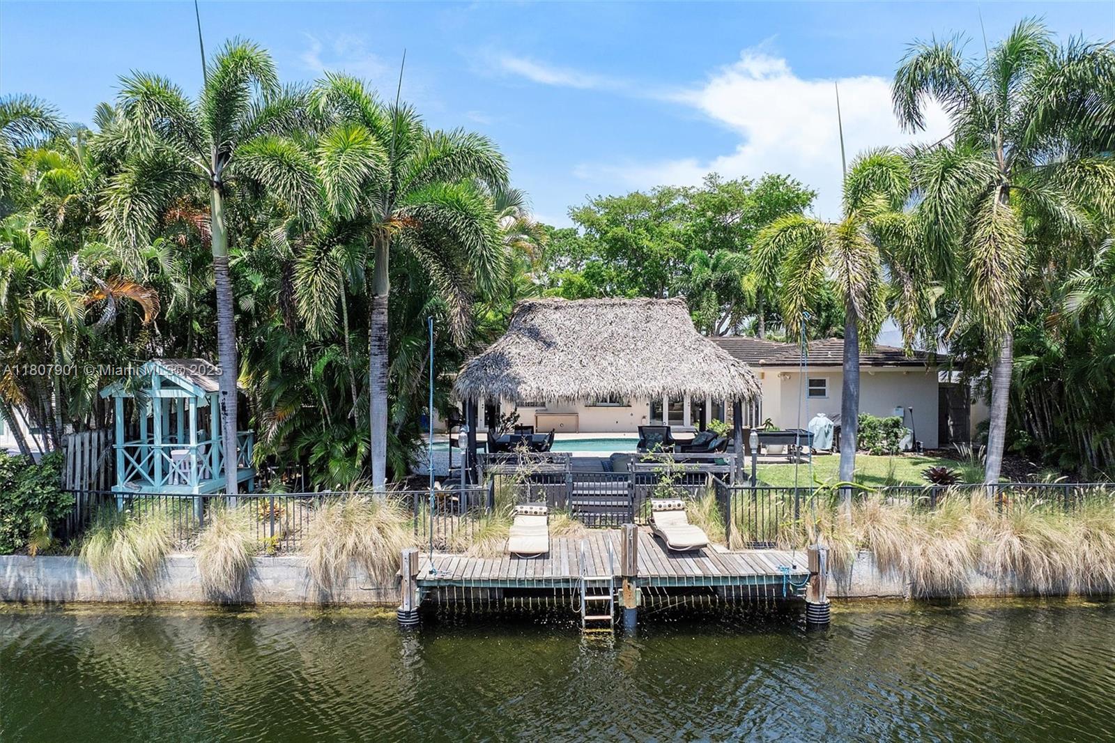 13105 Coronado Dr North Miami, FL 33181