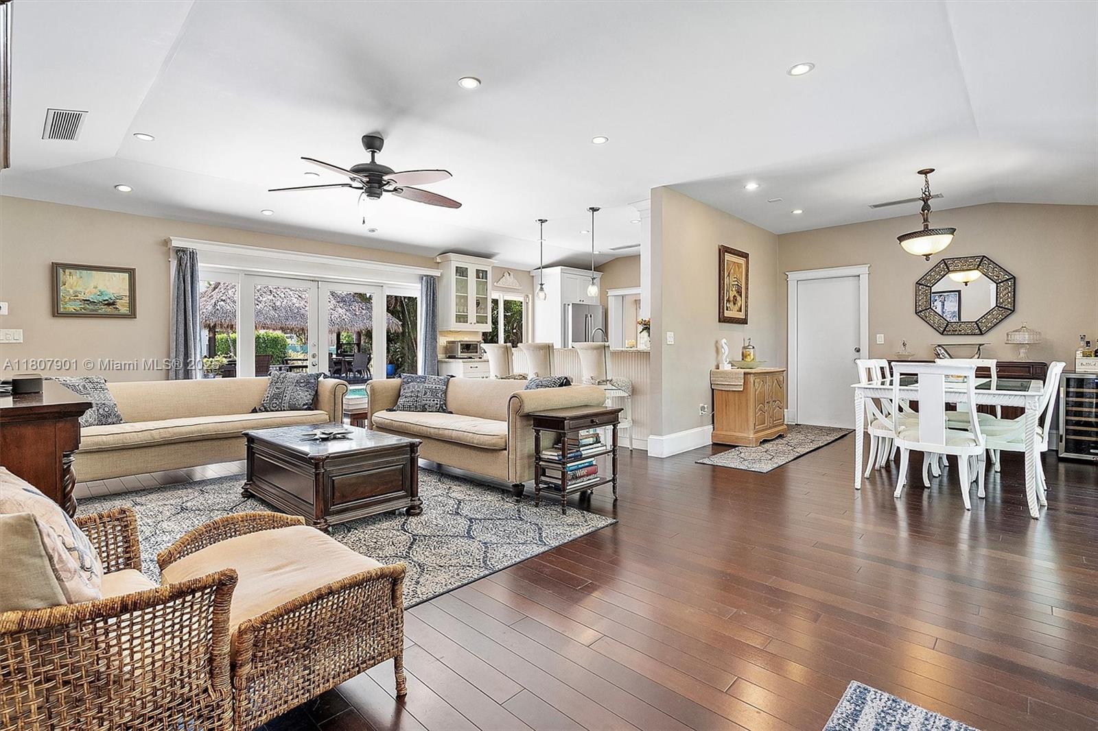 13105 Coronado Dr North Miami, FL 33181