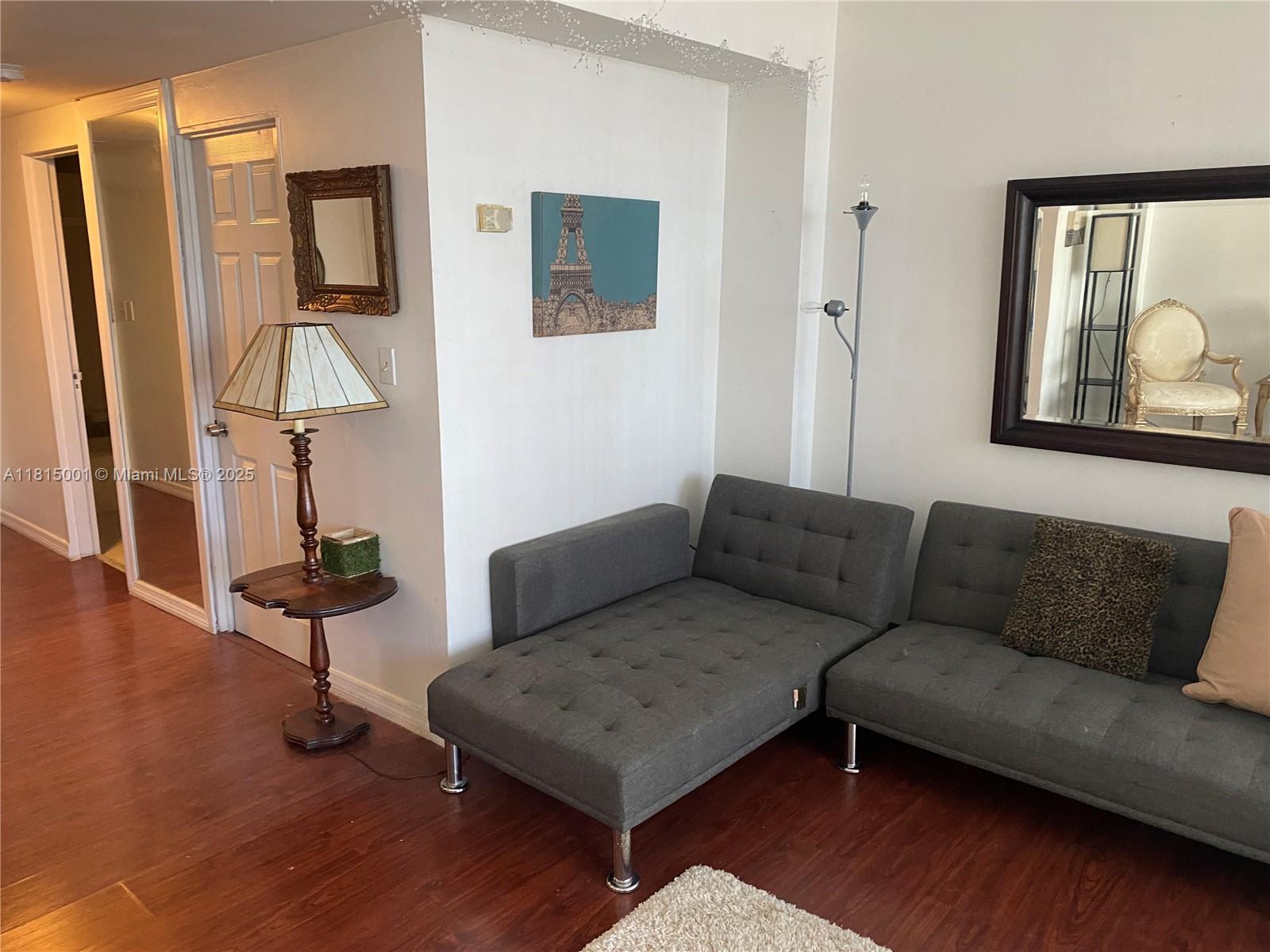 825 Brickell Bay Dr #443
