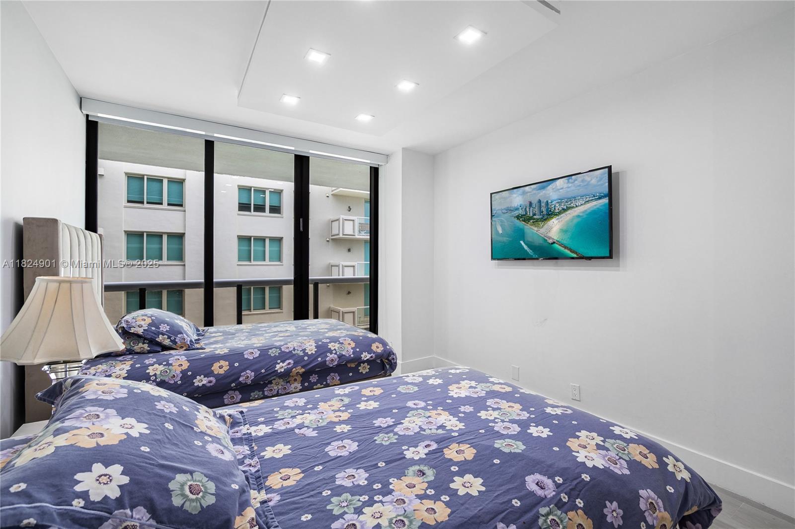 image The Waves Condo22