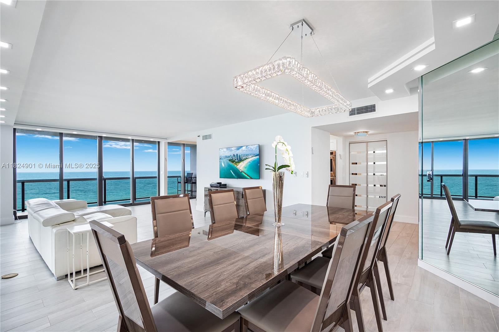 image The Waves Condo3