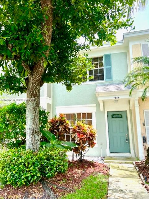 7886 Dixie Bch Cir #7886