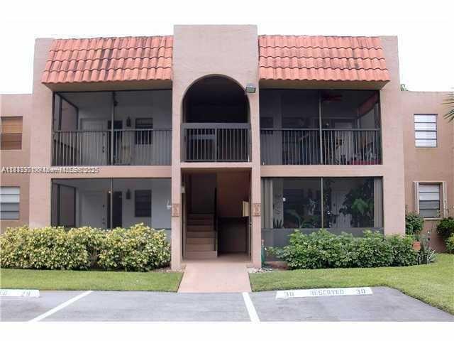 8600 NW 34th Pl #B208