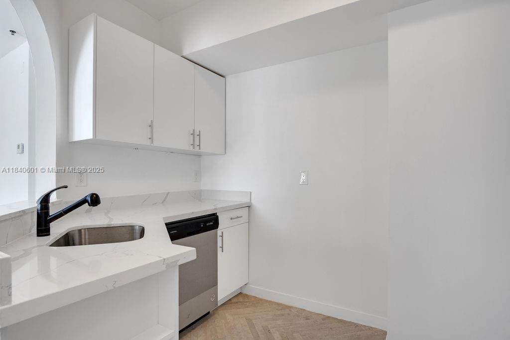 747 Michigan Ave #204 Miami Beach, FL 33139