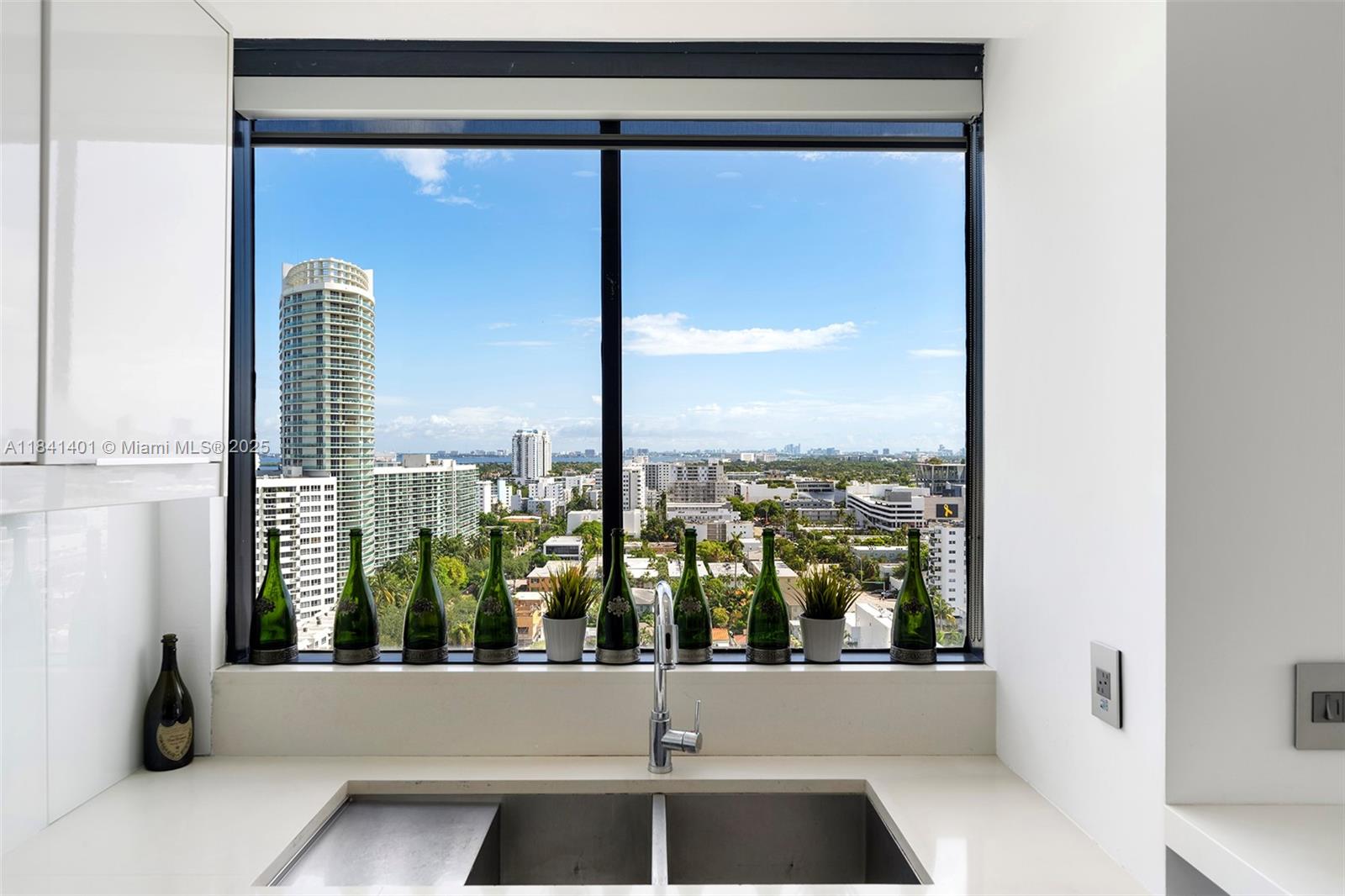 image The Waverly14